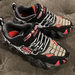 Sketches skech-saurus light up sneakers size 3
